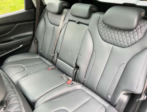 Hyundai SANTA FE 2.2 Santa Fe Premium SE CRDi Auto 4WD 5dr 44