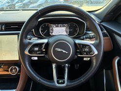 Jaguar F-Pace 2.0 D200 MHEV R-Dynamic Black SUV 5dr Diesel Auto AWD Euro 6 (s/s) (204 ps) 34