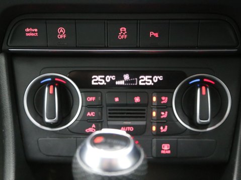 Audi Q3 2.0 TDI Black Edition S Tronic quattro Euro 6 (s/s) 5dr 17