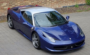 Ferrari 458 Italia 4