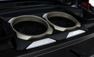 Porsche 911 (991) GT2 RS Weissach 62