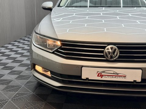 Volkswagen Passat 2.0 TDI BlueMotion Tech GT Euro 6 (s/s) 5dr 25