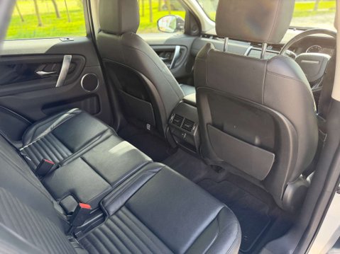 Land Rover Discovery Sport 2.0 Discovery Sport S D 4x2 5dr 26