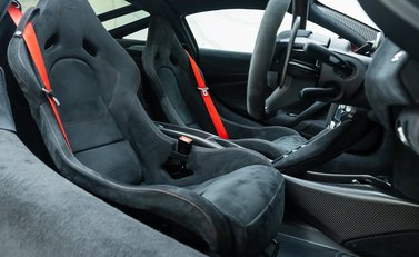 McLaren 765LT 15