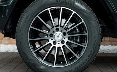 Mercedes-Benz G Series AMG Line 10