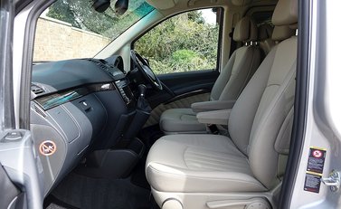 Mercedes-Benz Viano 2.2 CDi Ambiente Extra Long 17