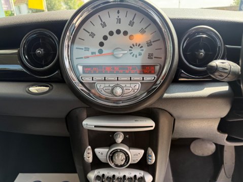 Mini Hatch 1.6 Cooper Steptronic Euro 4 3dr 38