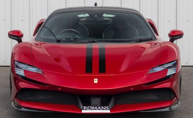 Ferrari SF90 Stradale 4