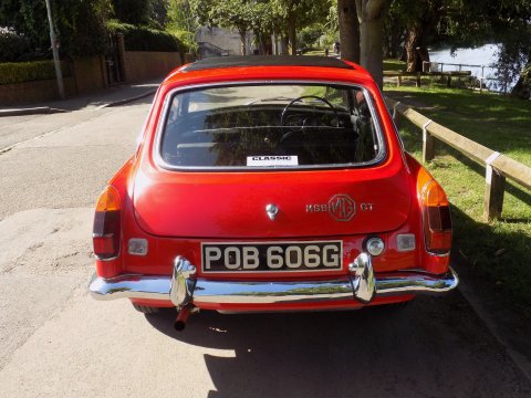 MG B GT 46