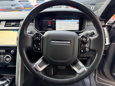 Land Rover Discovery 3.0 SD V6 HSE SUV 5dr Diesel Auto 4WD Euro 6 (s/s) (306 ps) 32