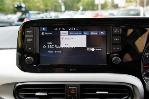 Hyundai i10 MPI PREMIUM 23