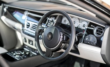 Rolls-Royce Ghost Series II 11