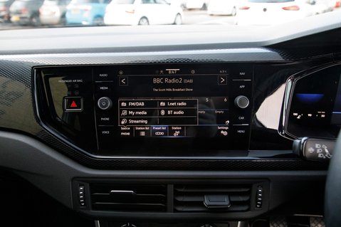 Volkswagen Polo LIFE TSI 22