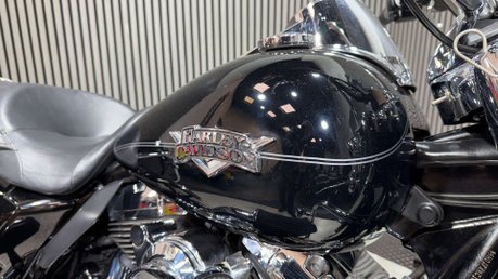 Harley-Davidson Touring 1690 FLHRC ROADKING CLASSIC 2012, MANY EXTRAS, LONG MOT 21
