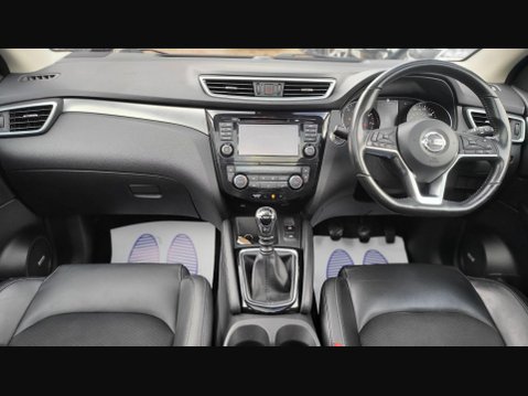 Nissan Qashqai TEKNA DIG-T 12