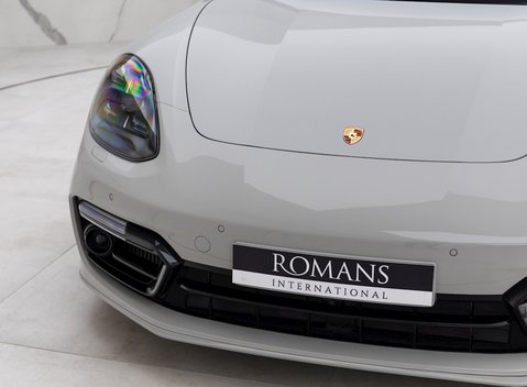 Porsche Panamera Turbo S E-Hybrid Sport Turismo 28