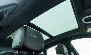 Porsche Macan GTS 14