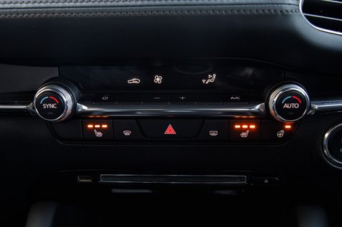 Mazda 3 GT SPORT TECH MHEV 36