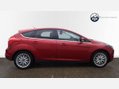Ford Focus 1.0T EcoBoost Zetec Navigator Euro 5 (s/s) 5dr 3