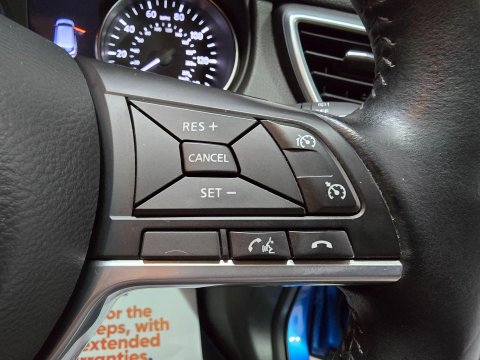 Nissan Qashqai 1.6 DIG-T N-Connecta Euro 6 (s/s) 5dr 39
