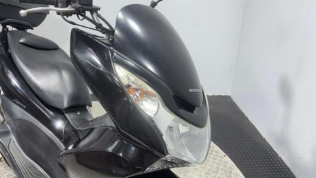 Honda PCX 2011 40K GOOD RUNNING PROJECT BIKE SCOOTER 125CC LEARNER 19