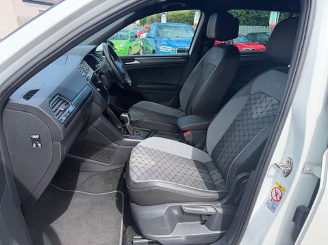 Volkswagen Tiguan 1.5 Tiguan R-Line TSi Semi-Auto 5dr 22