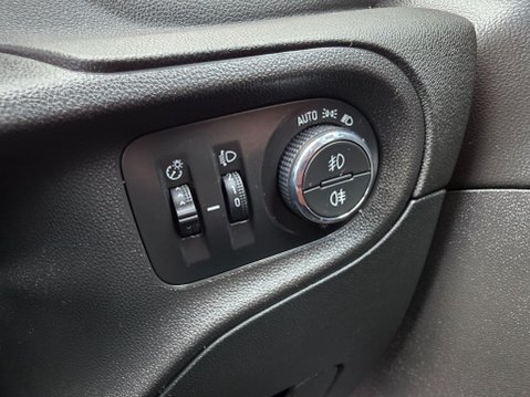 Vauxhall Grandland X 1.5 Turbo D BlueInjection Sport Nav Euro 6 (s/s) 5dr 25