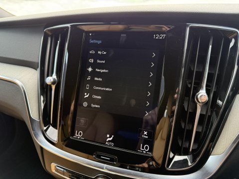 Volvo V60 2.0 D3 Inscription Plus Estate 5dr Diesel Auto Euro 6 (s/s) (150 ps) 46