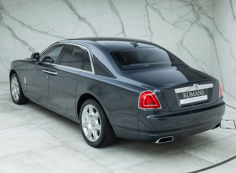 Rolls-Royce Ghost V12 9