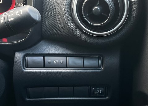 Nissan Juke N-CONNECTA 42