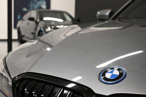 BMW 3 Series 2.0 330E xDrive M Sport Auto 4WD 5dr 12