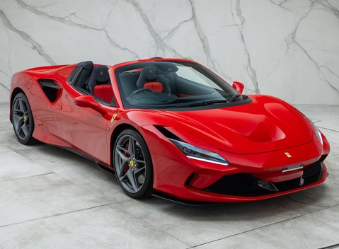 Ferrari F8 SPIDER 14