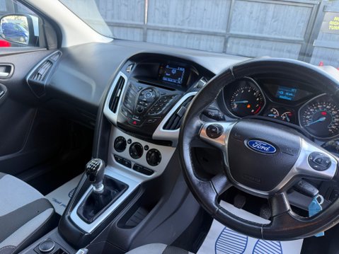 Ford Focus 1.0T EcoBoost Zetec Hatchback 5dr Petrol Manual Euro 5 (s/s) (125 ps) 29