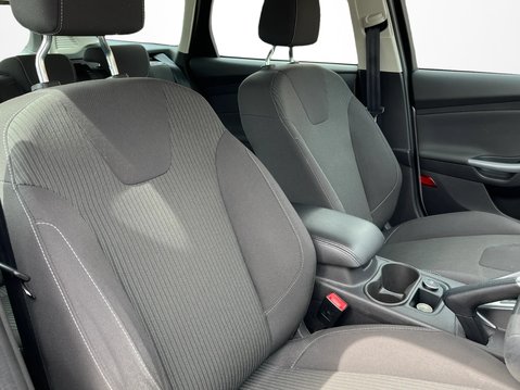 Ford Focus 1.6 125 Titanium 5dr Powershift 13