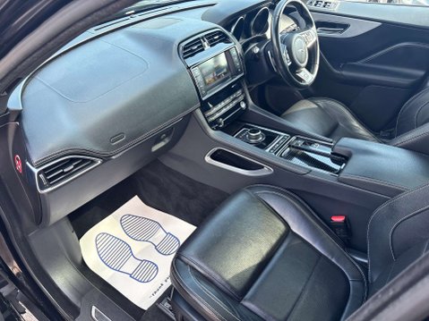 Jaguar F-Pace 2.0 D240 R-Sport SUV 5dr Diesel Auto AWD Euro 6 (s/s) (240 ps) 54