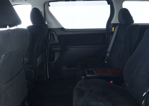 Toyota Vellfire 2.4 PETROL AUTO 5dr 46