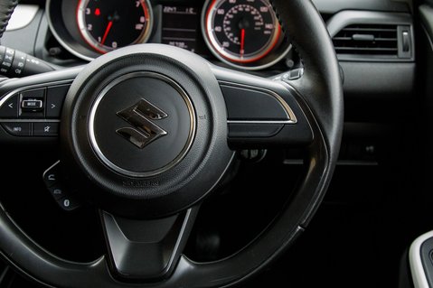 Suzuki Swift ATTITUDE DUALJET 19