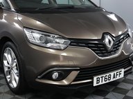 Renault Grand Scenic ICONIC TCE 49