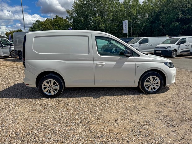 Volkswagen Caddy SWB L1H1 Low Roof Commerce Pro Air Con Alloys Sensors EURO 6 NO VAT 5
