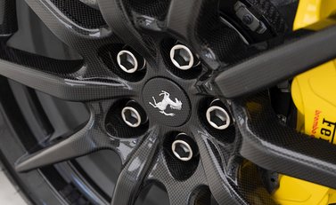 Ferrari 488 Pista 31