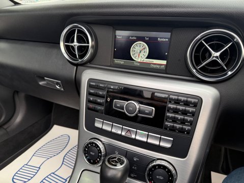 Mercedes-Benz SLK 1.8 SLK200 AMG Sport G-Tronic+ Euro 5 (s/s) 2dr 23