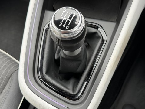 Renault Clio 1.0 TCe 100 S Edition 5dr 29