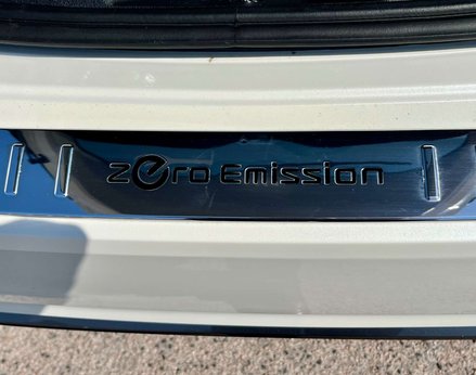 Nissan LEAF Leaf Tekna Electric 110kw, 39kwh (Automatic) 74