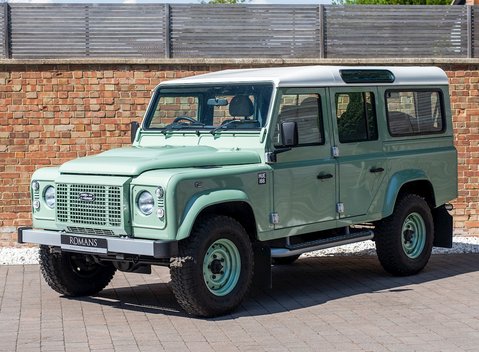 Land Rover Defender 110 Heritage Station Wagon 6