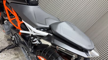 KTM 390 DUKE 2018 ONLY 11K GREAT LOOKING A2 READY ENDURO BIKE 390CC 36
