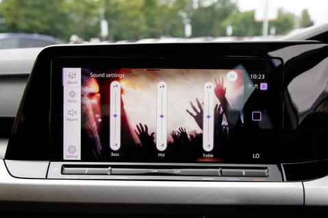 Volkswagen Golf LIFE TSI 31
