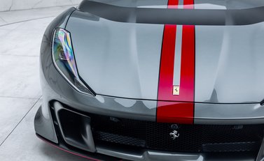 Ferrari 812 Competizione 45
