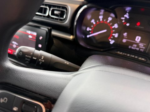 Citroen C3 1.2 PureTech PLUS Euro 6 (s/s) 5dr 27