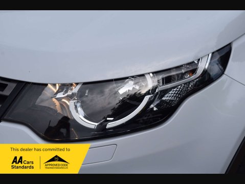 Land Rover Discovery Sport 2.0 Discovery Sport SE Tech TD4 4WD 5dr 12