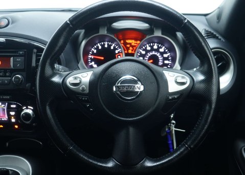 Nissan Juke 1.6 Acenta SUV 5dr Petrol Manual Euro 5 (s/s) (117 ps) 19